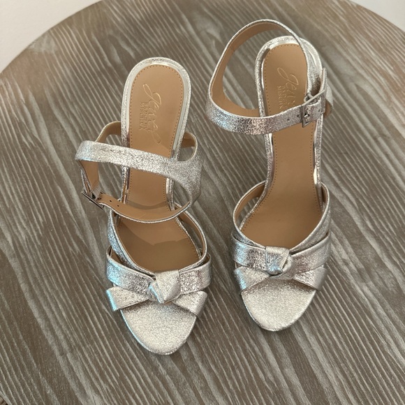 Jewel by Badgley Mischka Rhonda heels in Silver Textile Sz 9 - Picture 2 of 7